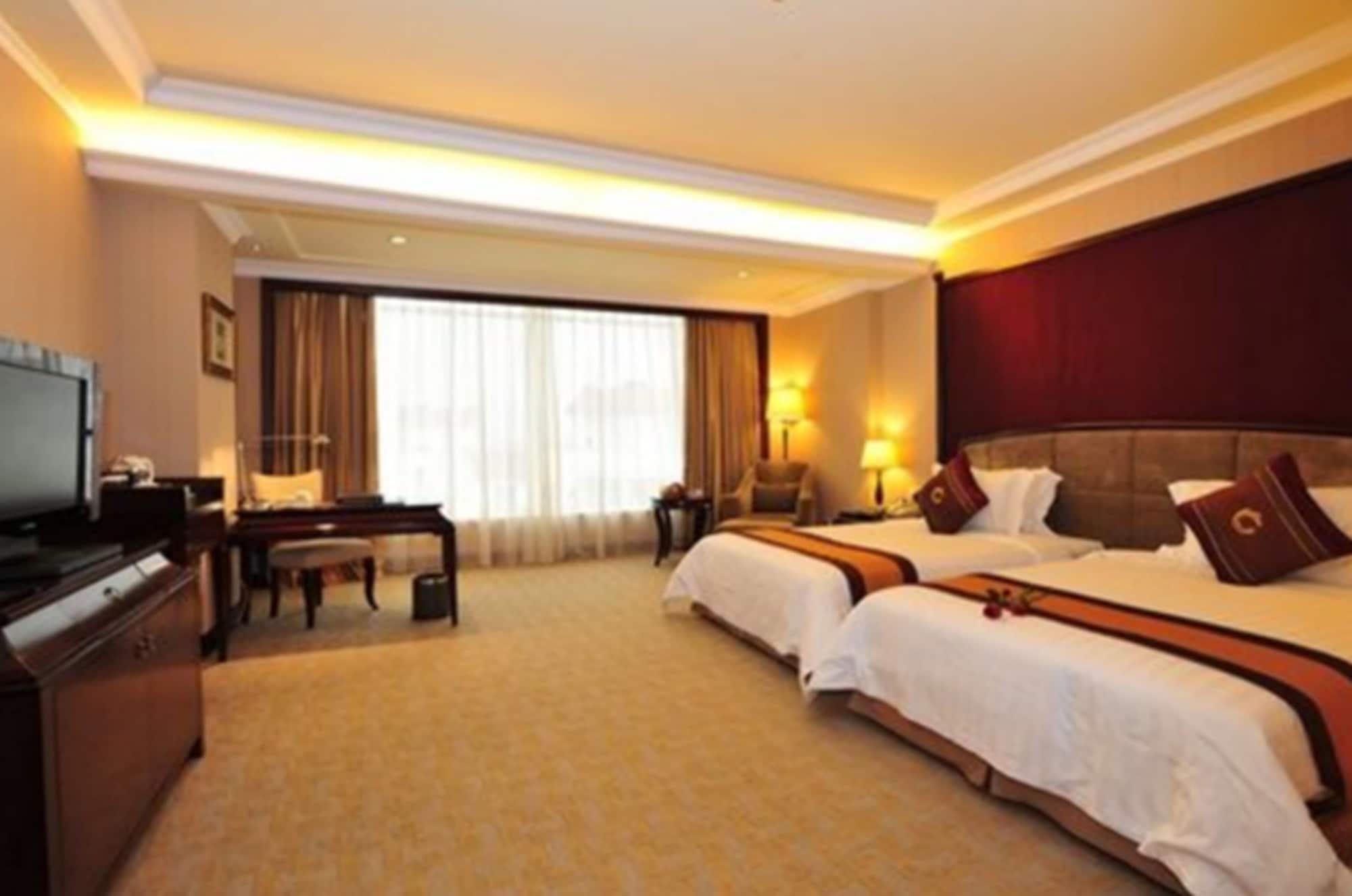 The Royal Marina Plaza Hotel Guangzhou Exterior photo