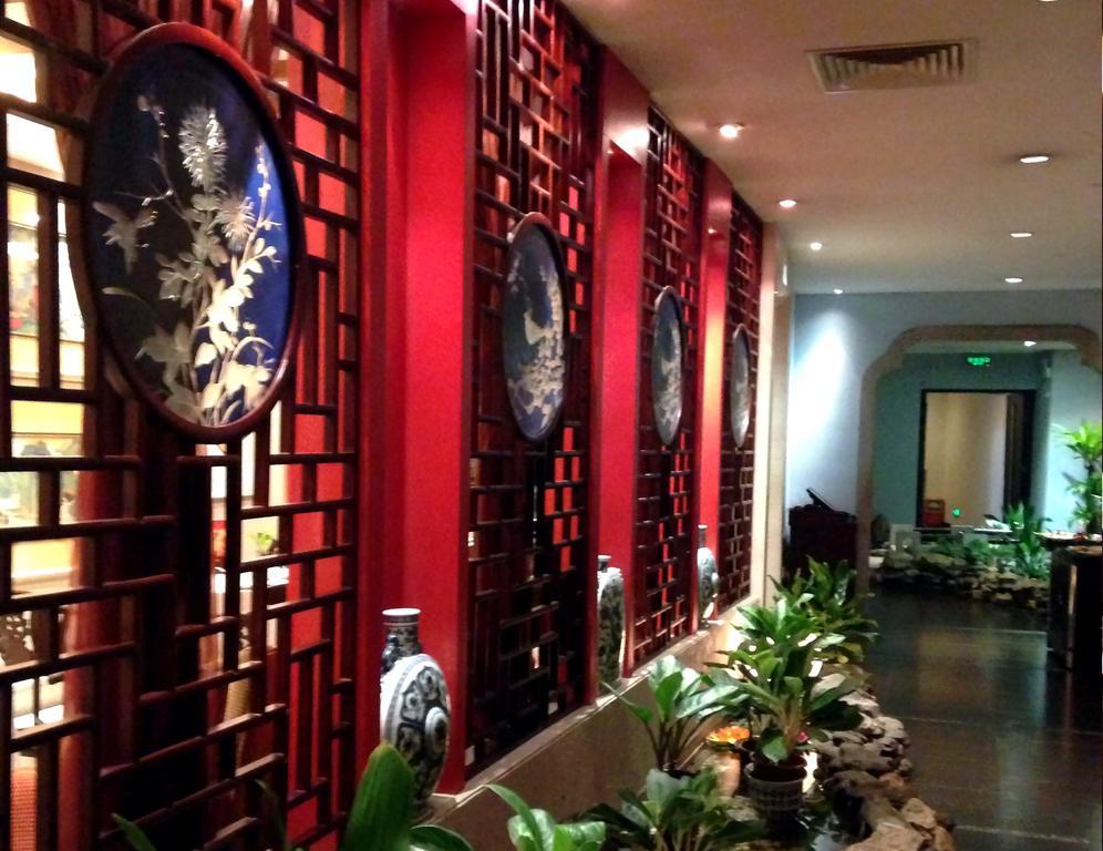 The Royal Marina Plaza Hotel Guangzhou Exterior photo