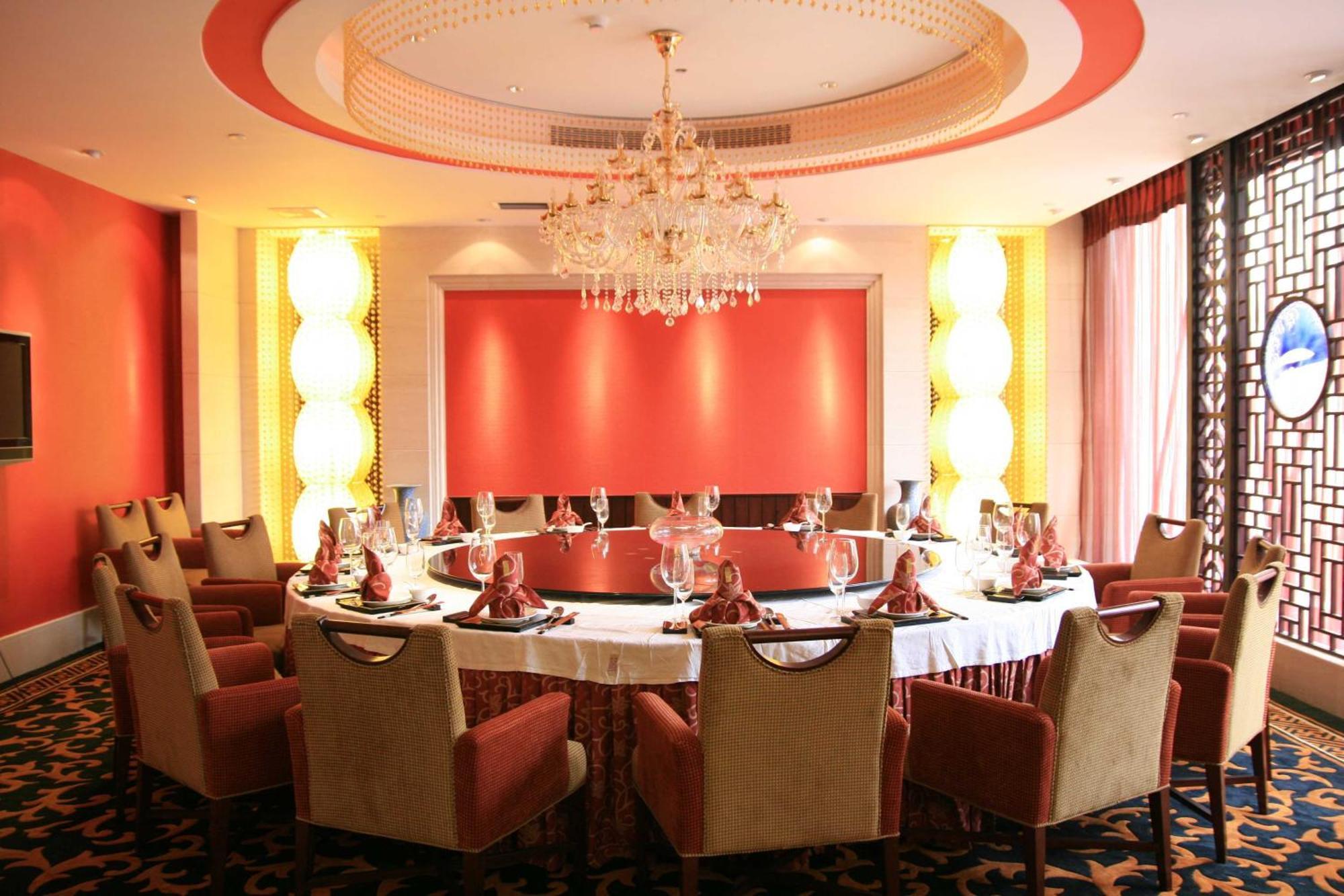 The Royal Marina Plaza Hotel Guangzhou Exterior photo