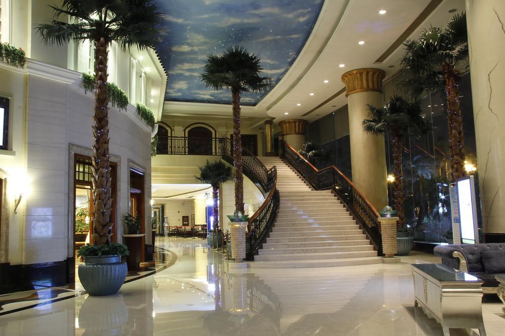 The Royal Marina Plaza Hotel Guangzhou Exterior photo