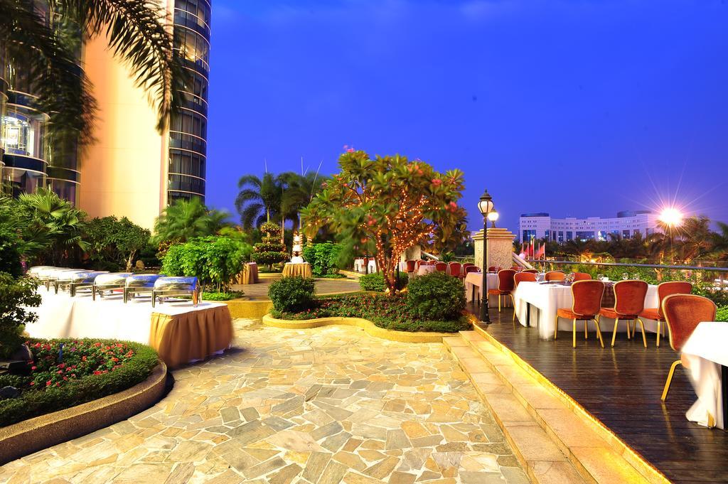 The Royal Marina Plaza Hotel Guangzhou Exterior photo